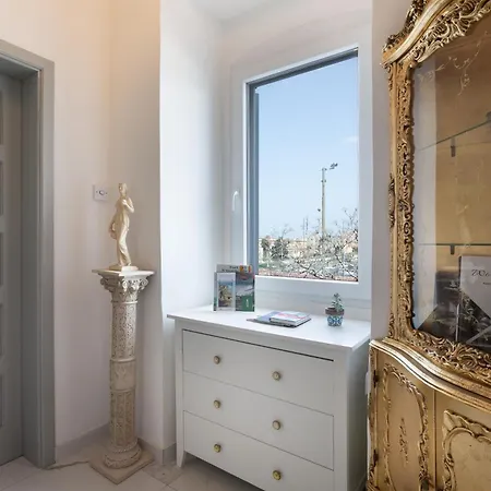 아파트 Valletta Townhouse With A Maltese Balcony 일 푸리아나