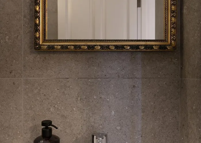 Valletta Townhouse With A Maltese Balcony * 일 푸리아나