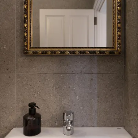 Valletta Townhouse With A Maltese Balcony * フロリアーナ