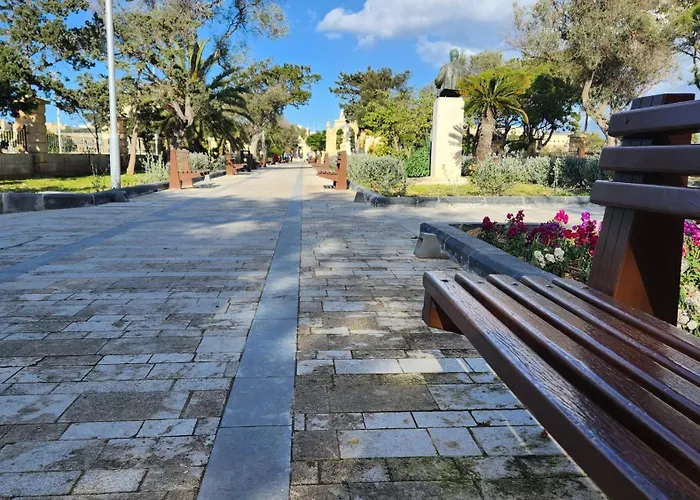 Apartament Valletta Townhouse With A Maltese Balcony *