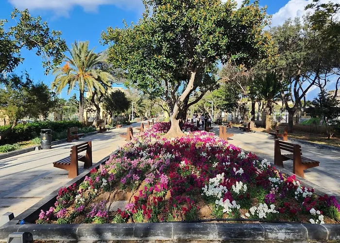 Valletta Townhouse With A Maltese Balcony Apartament *